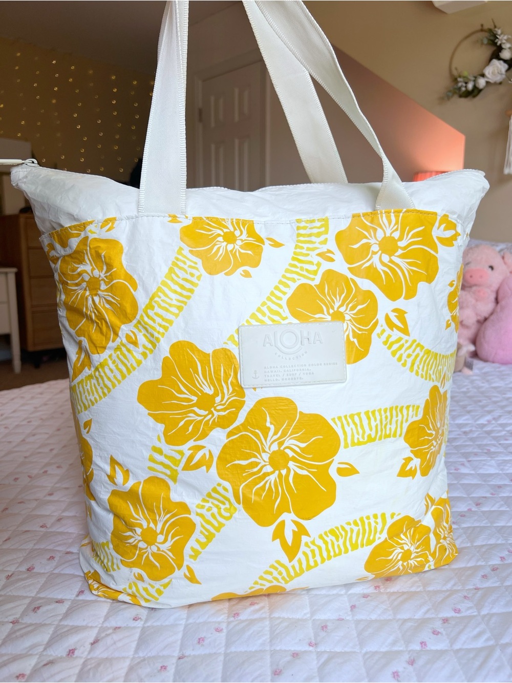 Work It Out Kauai Aloha Collection Day Tripper O’ahu ’Ilima 23 Hibiscus Tote Bag